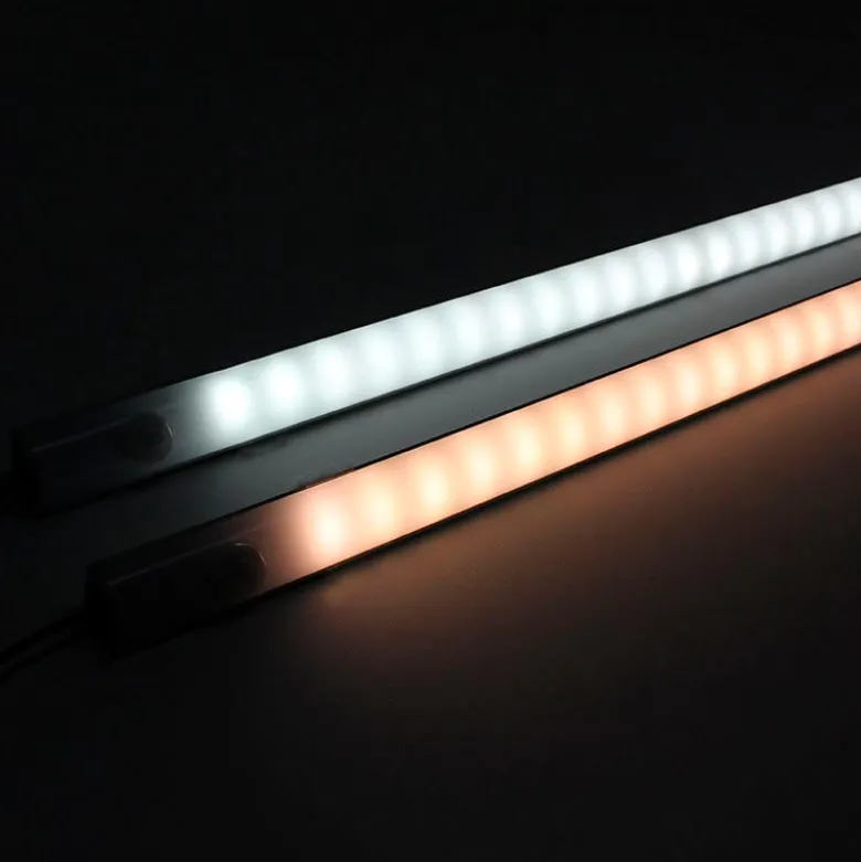 Barra lineal LED KORK con sensor PIR 24W, DC12V, 121cm