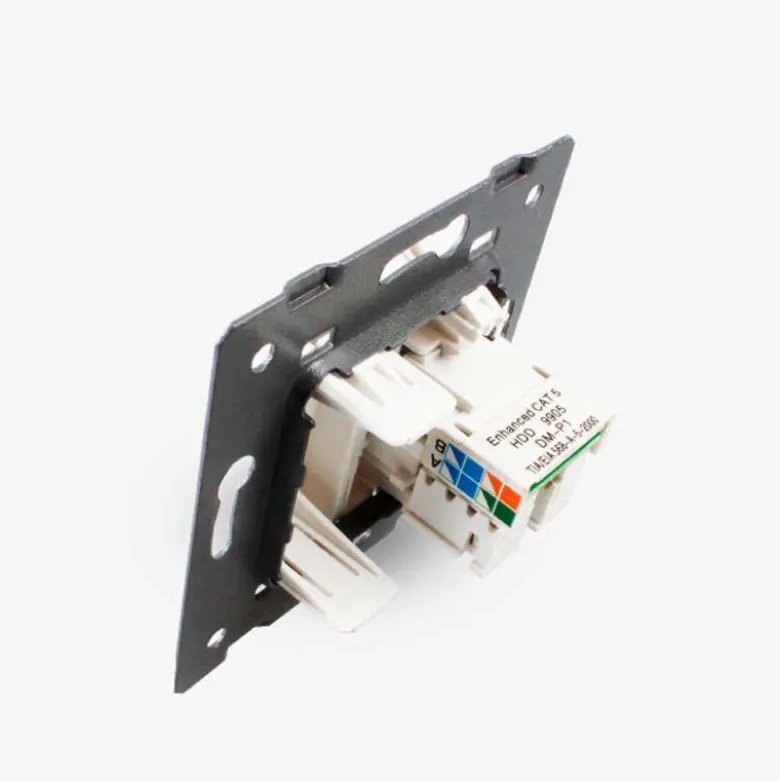Conector Red RJ45 blanco para mecanismo de empotrar LIVOLO