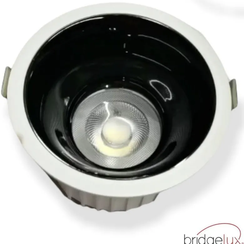 Downlight Led KOB Bridgelux, Driver Certadrive , 40W, CCT, IP65