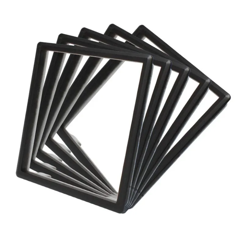 Marco decorativo socket Negro LIVOLO