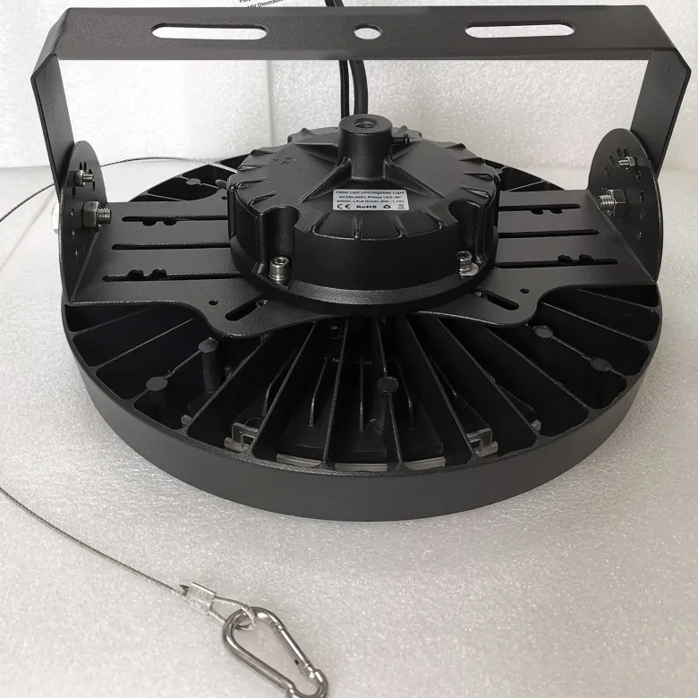 Soporte ajustable para UFO 200W